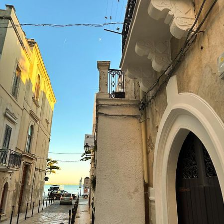 Palazzo Donnamaria Apartamento Manfredónia Exterior foto
