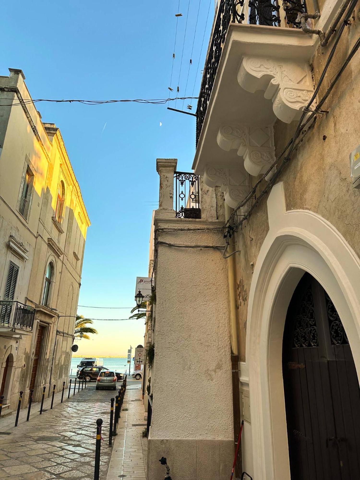 Palazzo Donnamaria Apartamento Manfredónia Exterior foto